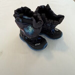 Star Wars Stride Rite Made2Play Winter Boots Toddler Boys 9W Insulated